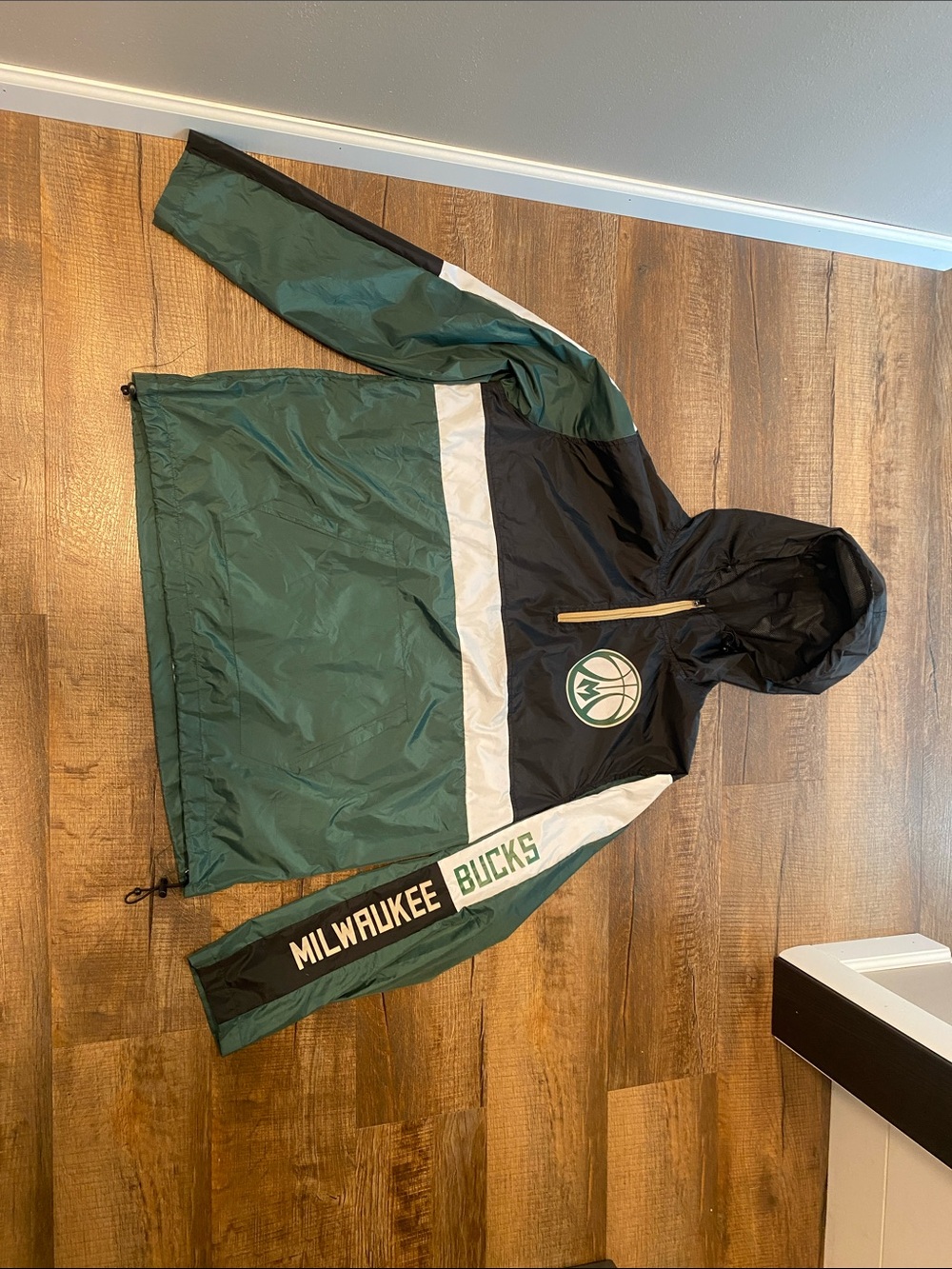 Milwaukee Bucks NBA windbreaker jacket